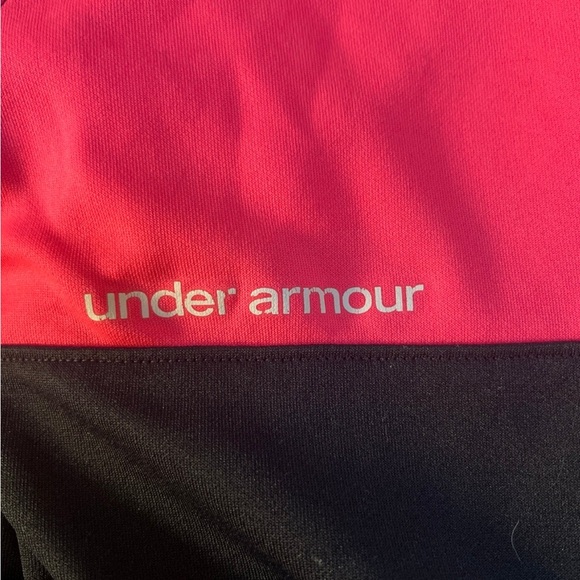 Small under armour zip-up - Picture 4 of 4